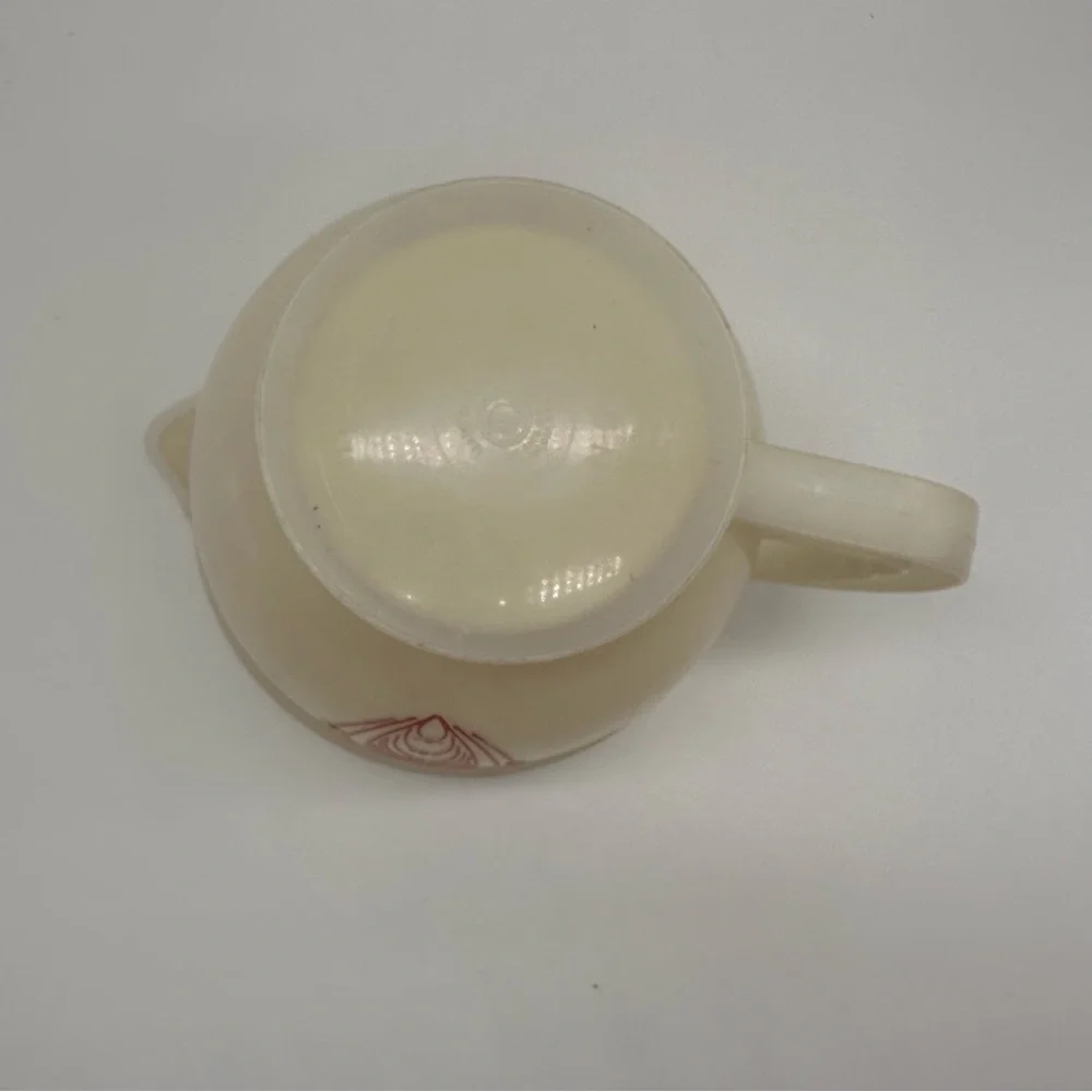 Tupperware Vintage Mix-N-Store 2 Quart Measuring Bowl
